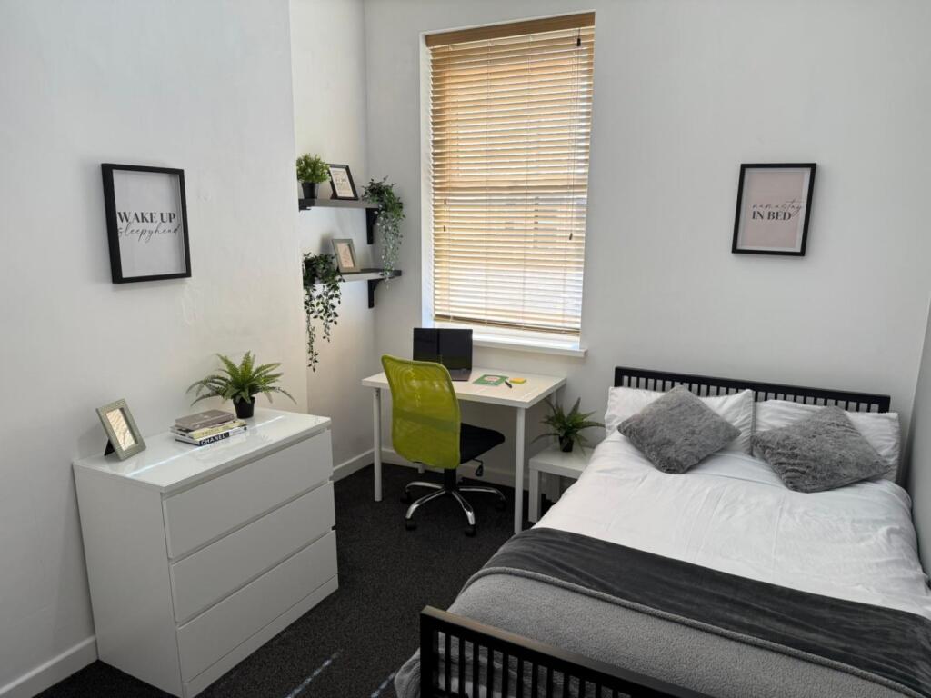 Call 02920 668585 to secure your viewing _5