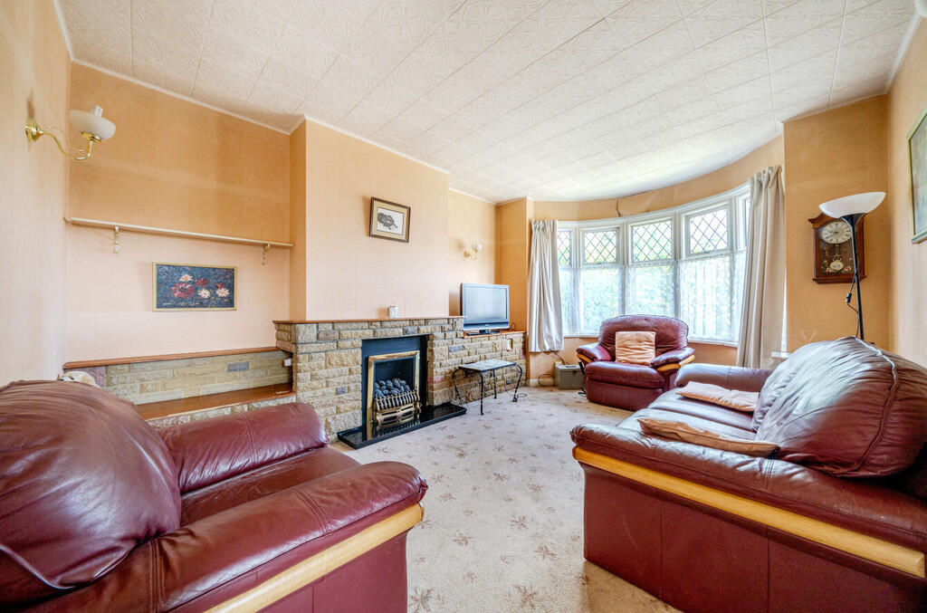 LOUNGE1