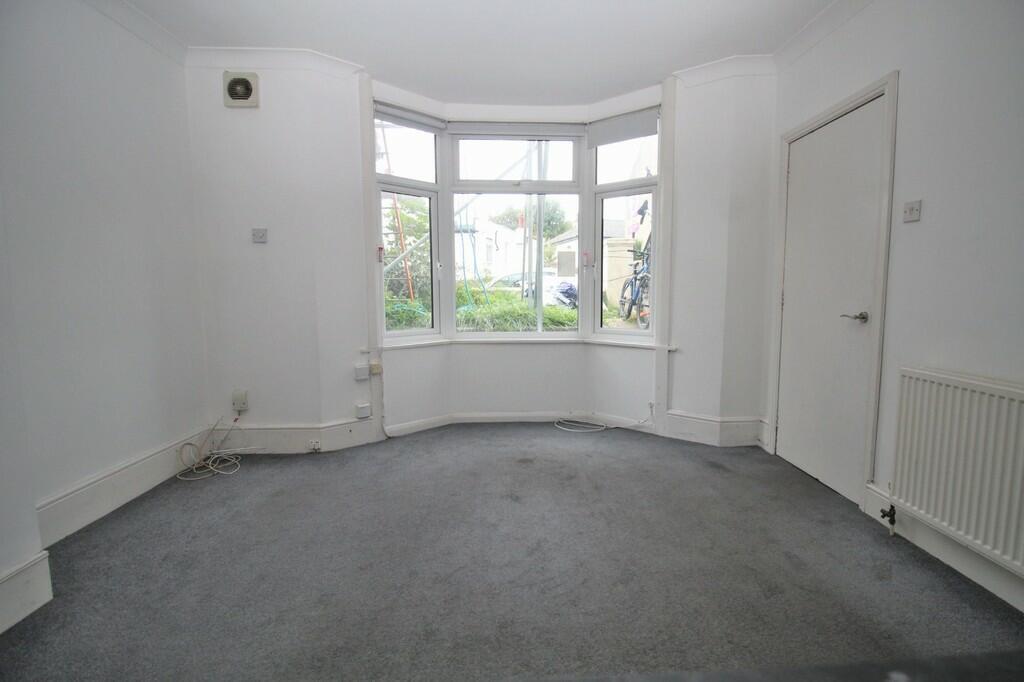 frontroom.jpeg