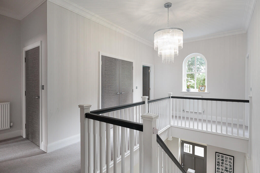 3_churchill_avenu...