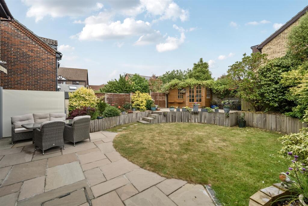 1298361-31-682dff9dcb4e4-ARW1298361-31-682dff9dcb4