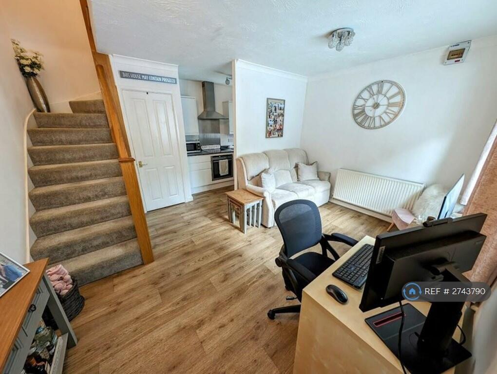 Lounge Kitchen