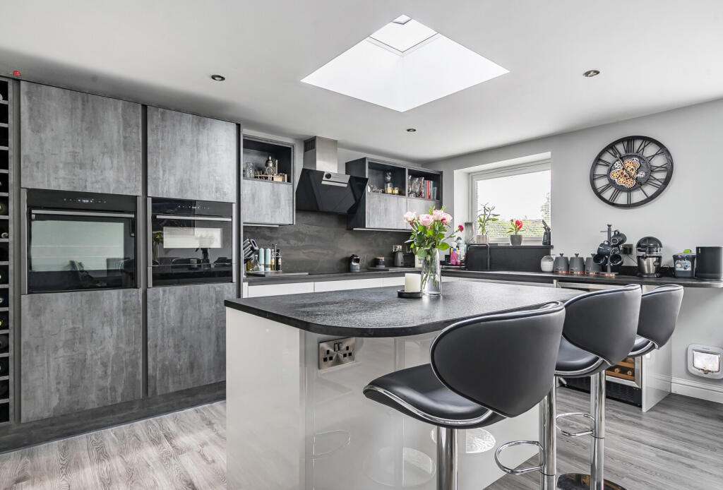 1354152-18-68c98c...