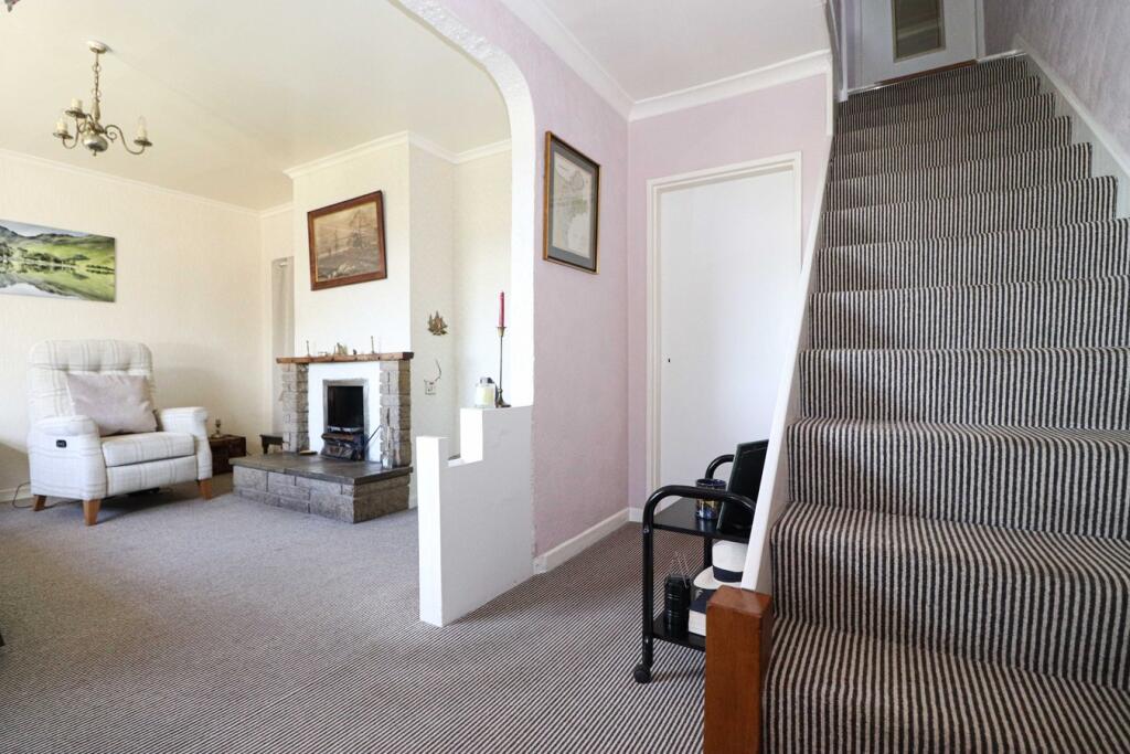 Entrance Hall/Lounge