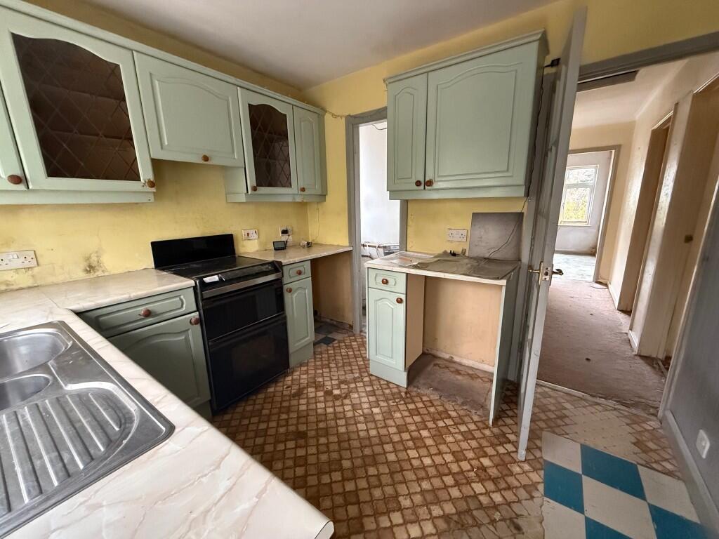 Internal 7  Medium  T202511061138.jpg