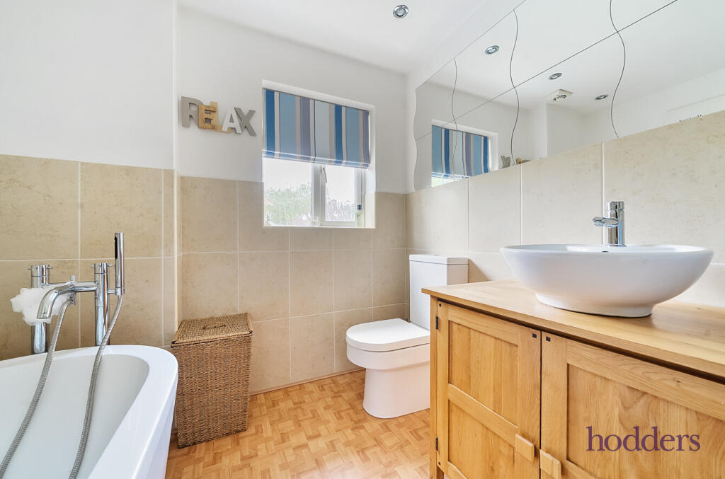 1b1759fc-c92d-414...