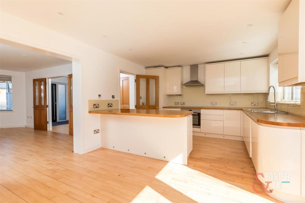 Hogarth Road, 51-15.JPG