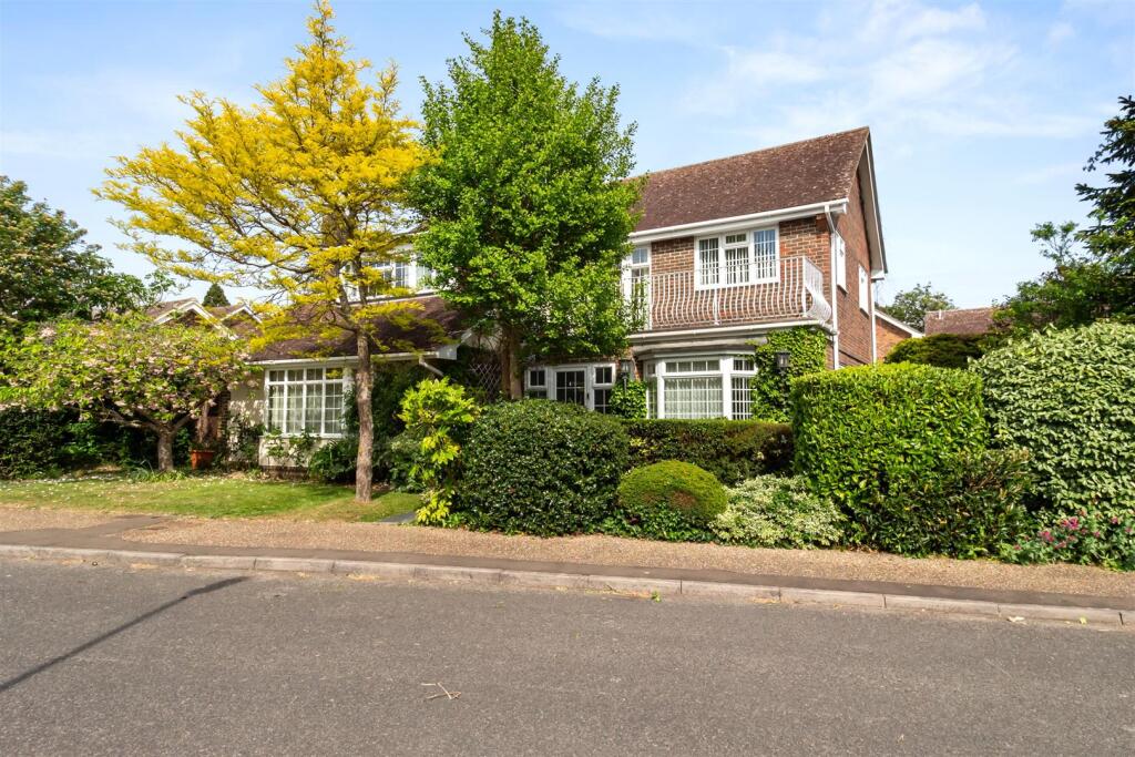 Vicarage Fields 9-034.jpg