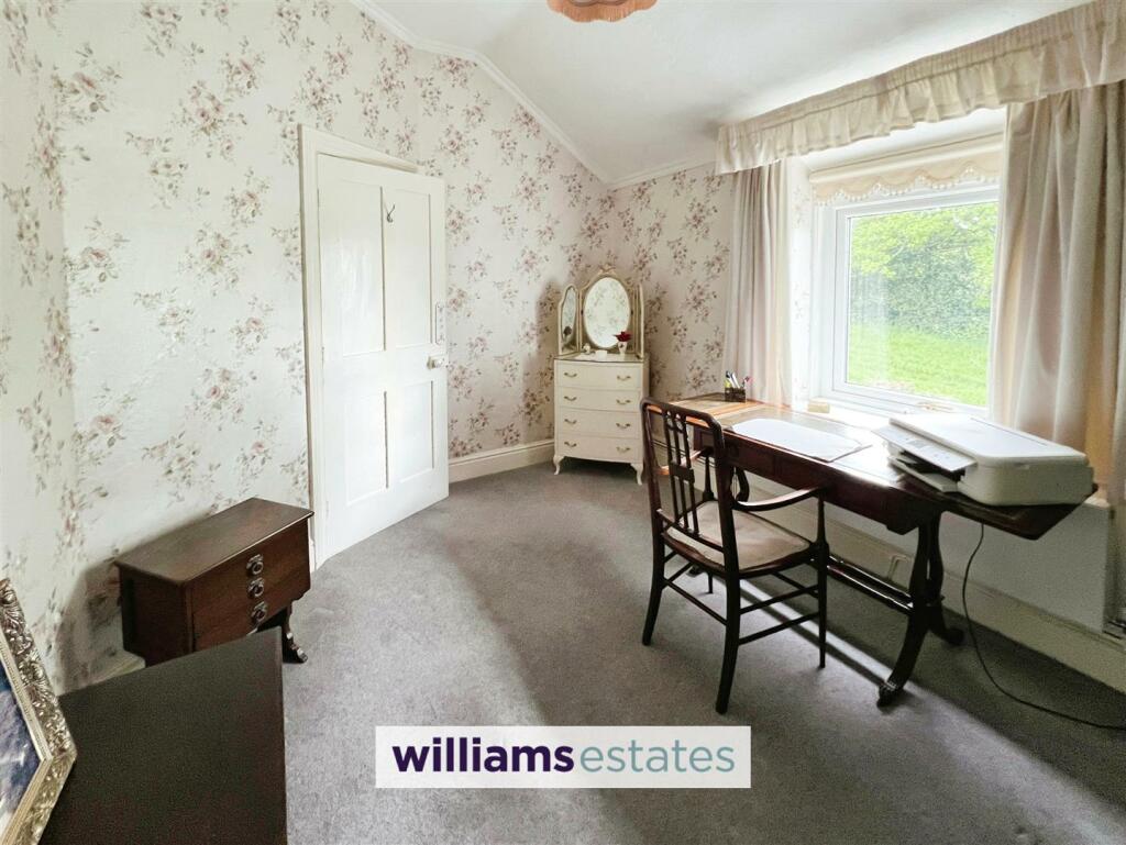 Bedroom/Study