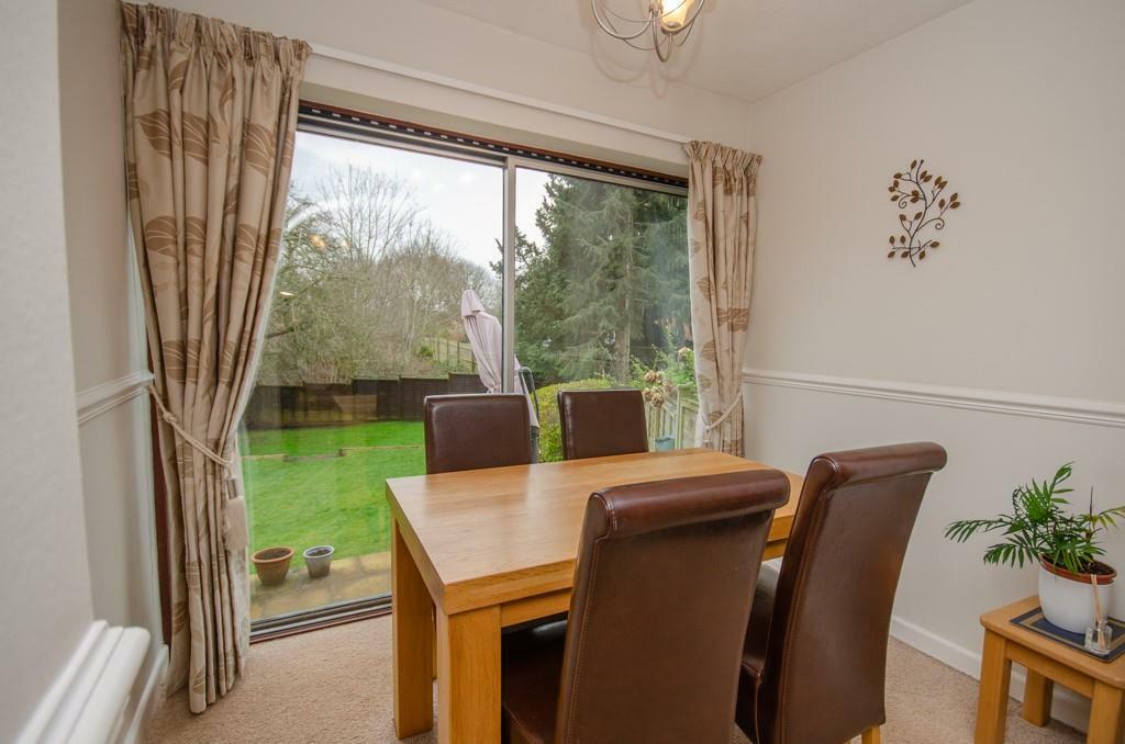 Dining area.jpg
