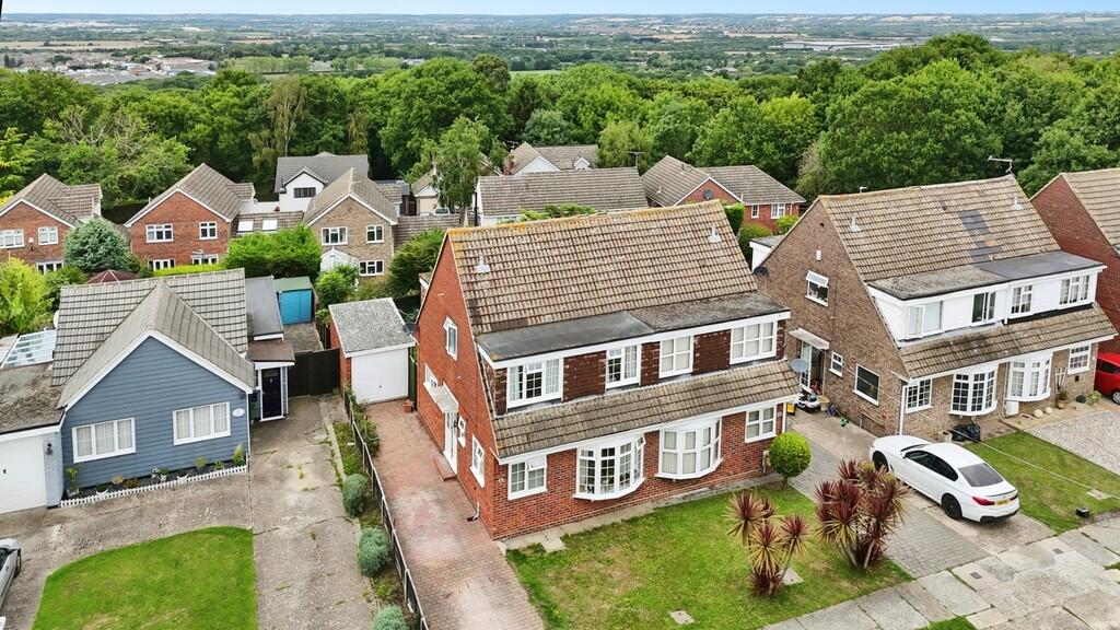 f7ccdfef-02508011...