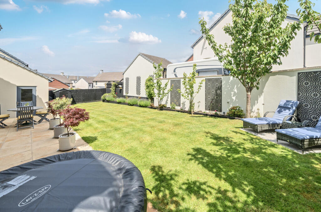 1300724-4-683daff...