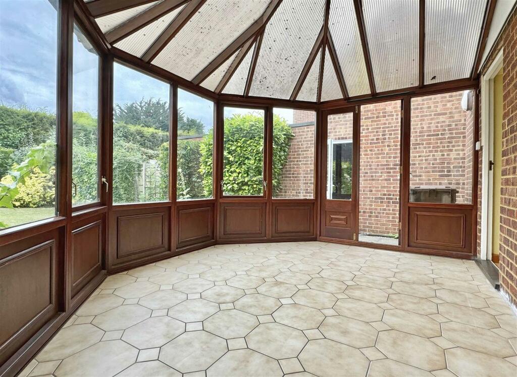 Conservatory b.jpg