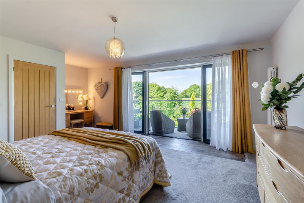 8645460-interior50.jpg