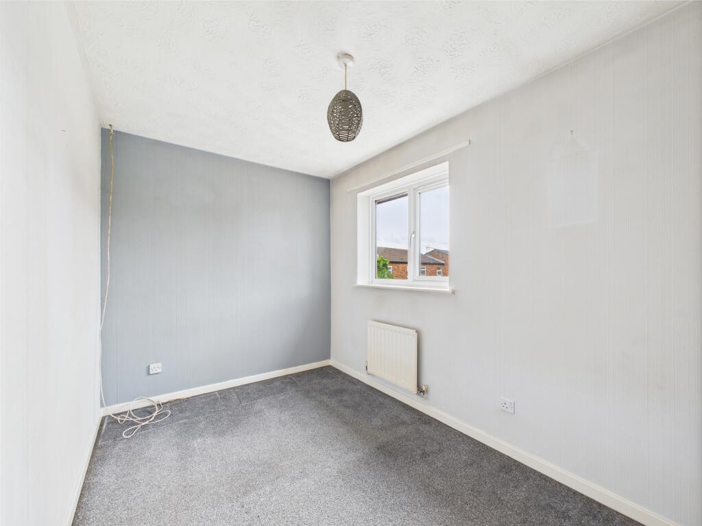 CAM04825G0-PR0069-STILL004