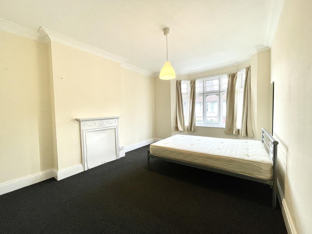 Bedroom 2.jpg