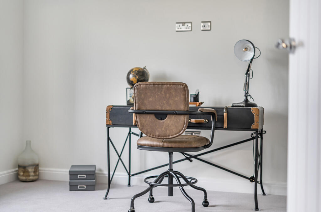 1364805-25-68e90f...