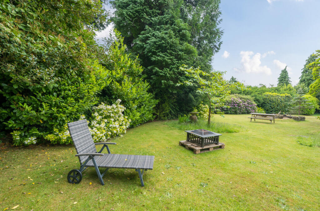 1298008-53-682e32...