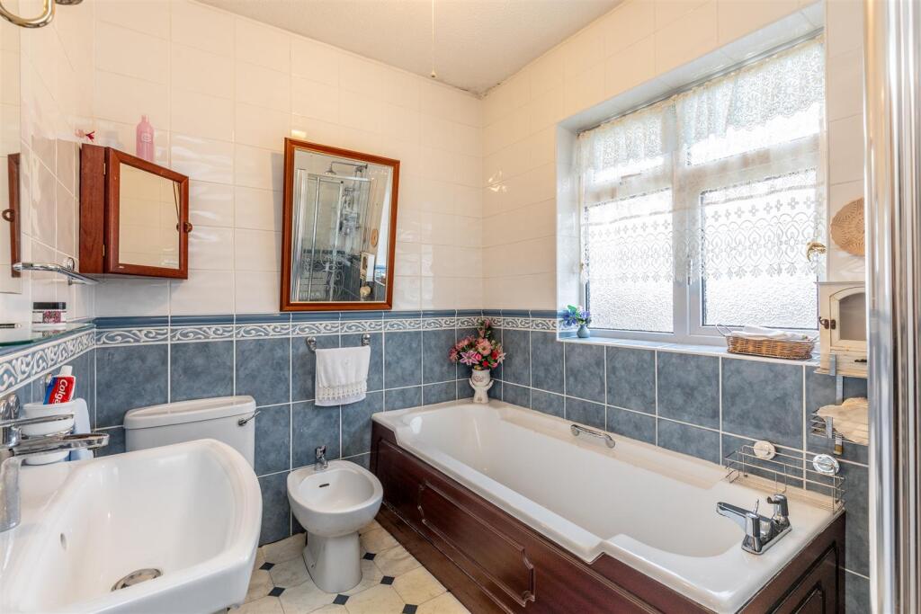 Canford Lane, Westbury on Trym Bathroom.jpg