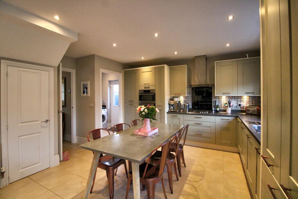IMG_9519_20_21_Interior 4