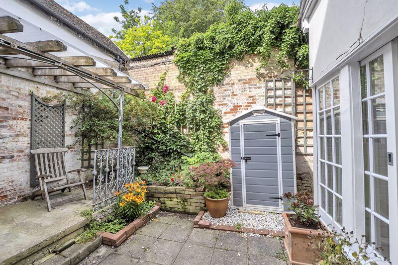 Courtyard Garden