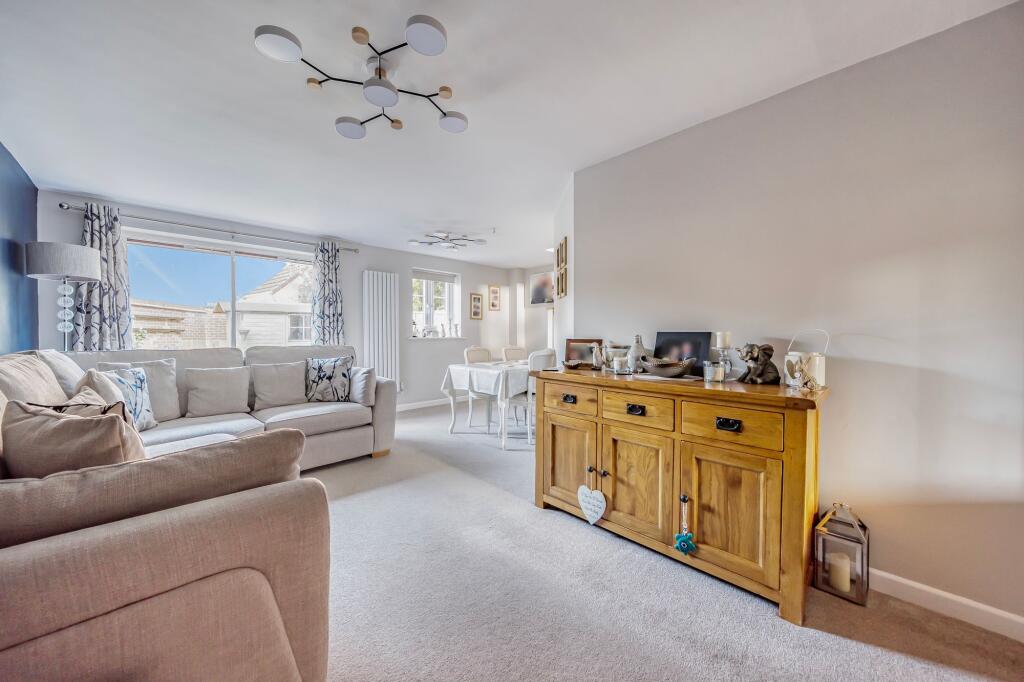 Sitting / Dining Room