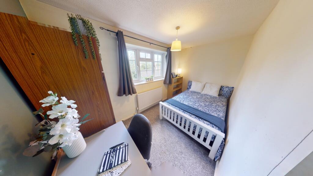 10-Clinton-Court-09042024_160159