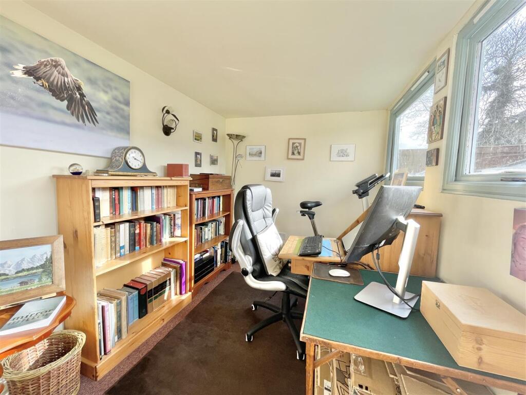 Cabin/home office