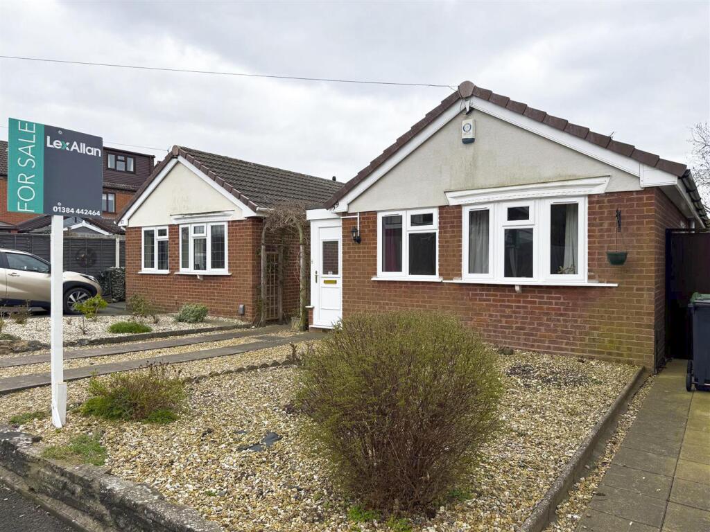 Victoria Street Wall Heath 1.jpg