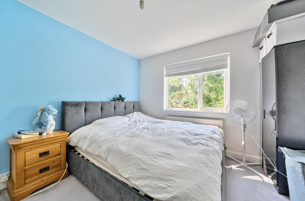 1309785-15-684bee...