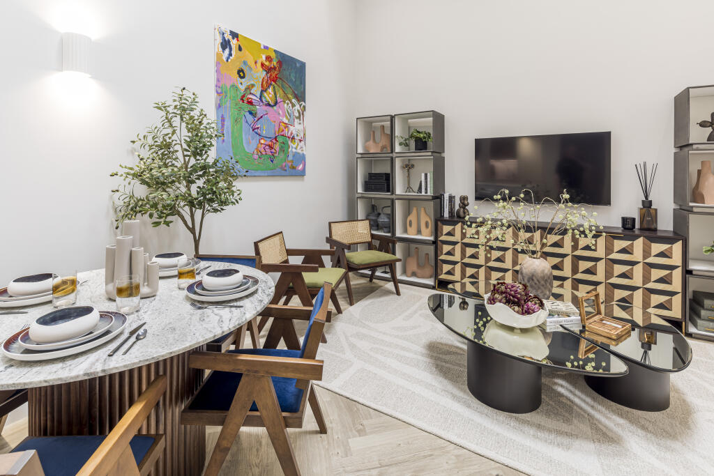 Living/Dining Area