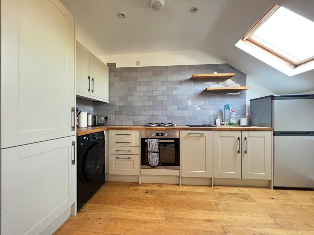 Kitchen Area[;