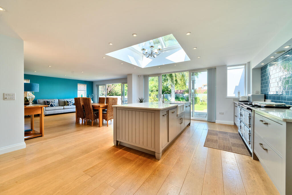 Open Plan Dining Room / Kitchen