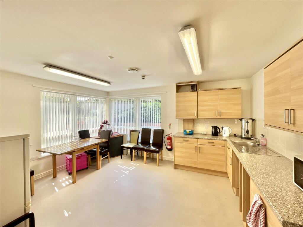 Communal Kitchen