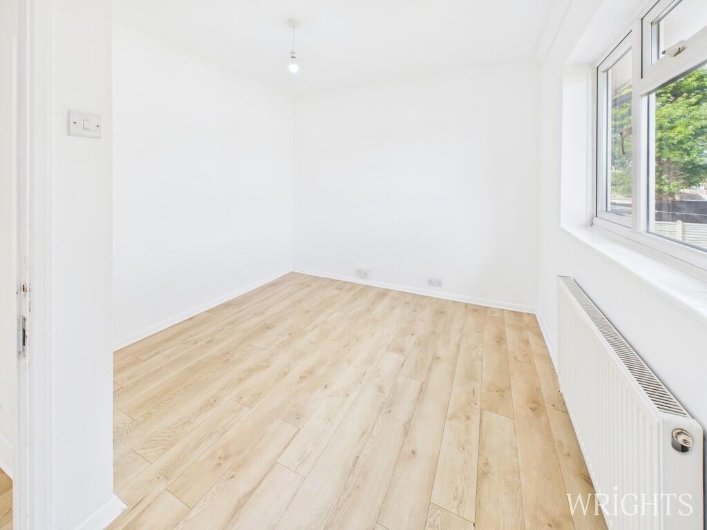 CAM02796G0-PR0494...