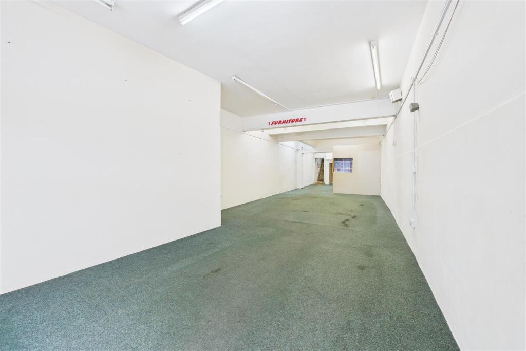 15 Eastover, Bridgwater, Somerset TA6 5AG | Freeho