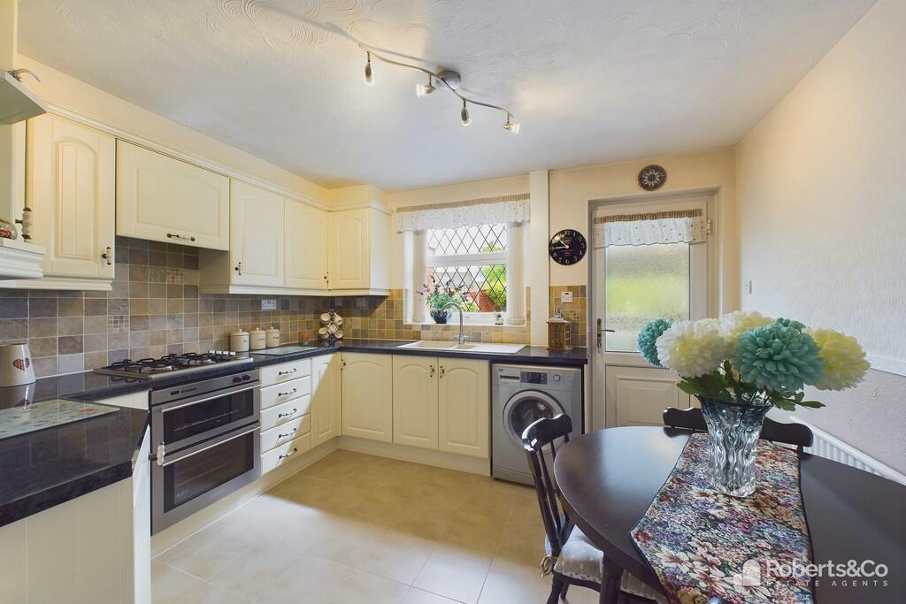 CAM03872G0-PR0005...