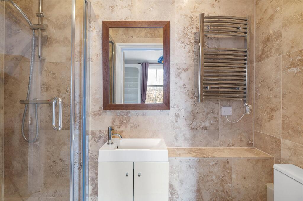 En Suite Shower Room