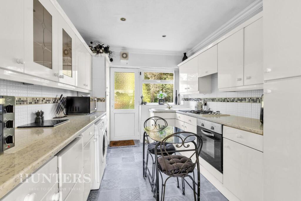 2 Beaufort Drive (5).jpg