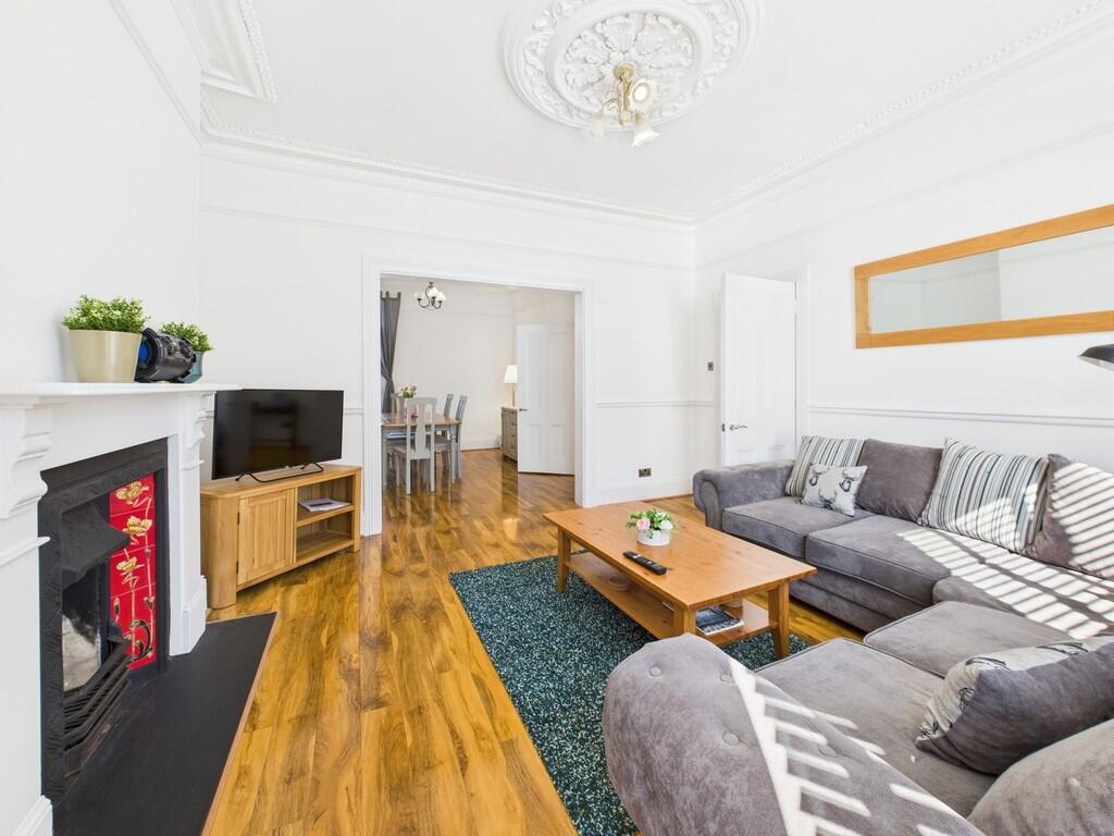 CAM03974G0-PR0120...