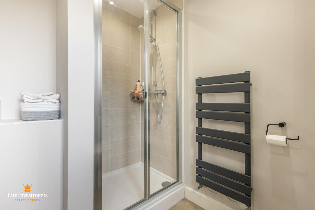 Bedroom One Ensuite