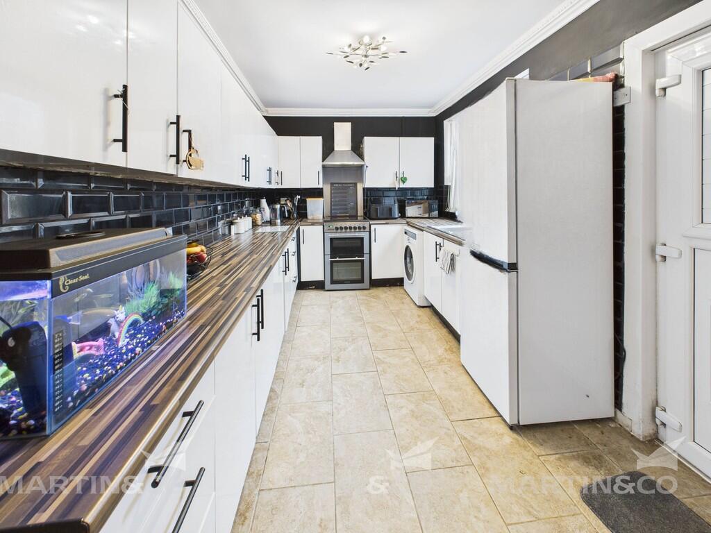 CAM02406G0-PR0529...