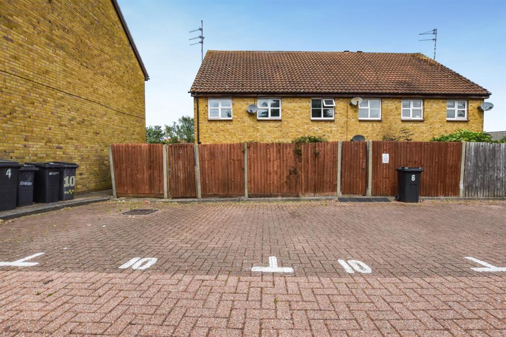 parking bay.jpg