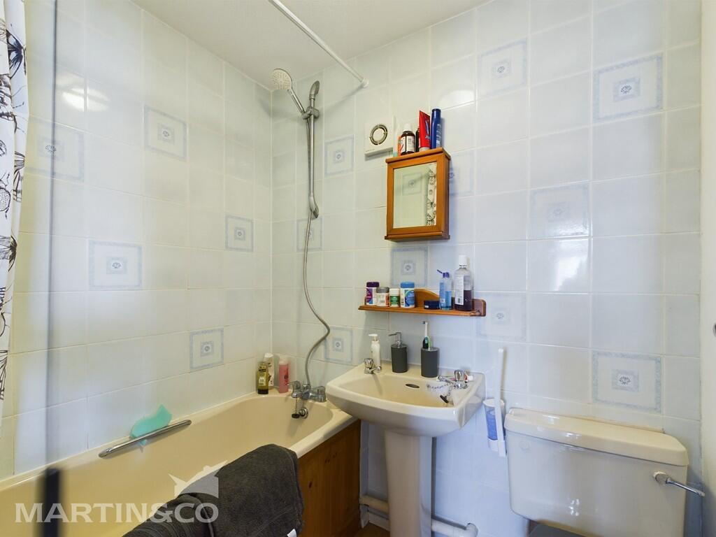 CAM01953G0-PR0089...