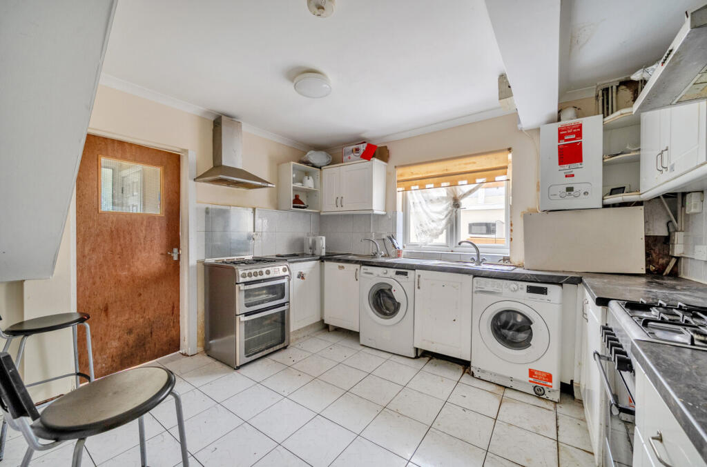 1386433-3-6949328...