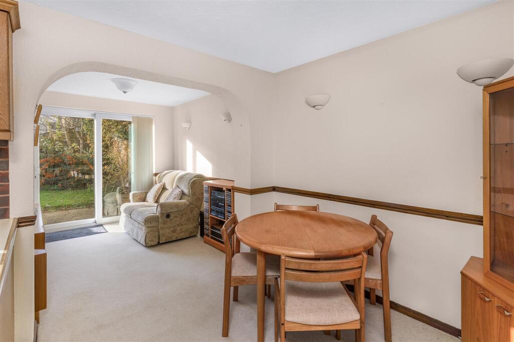 15 Avocet Way, Banbury-9.jpg