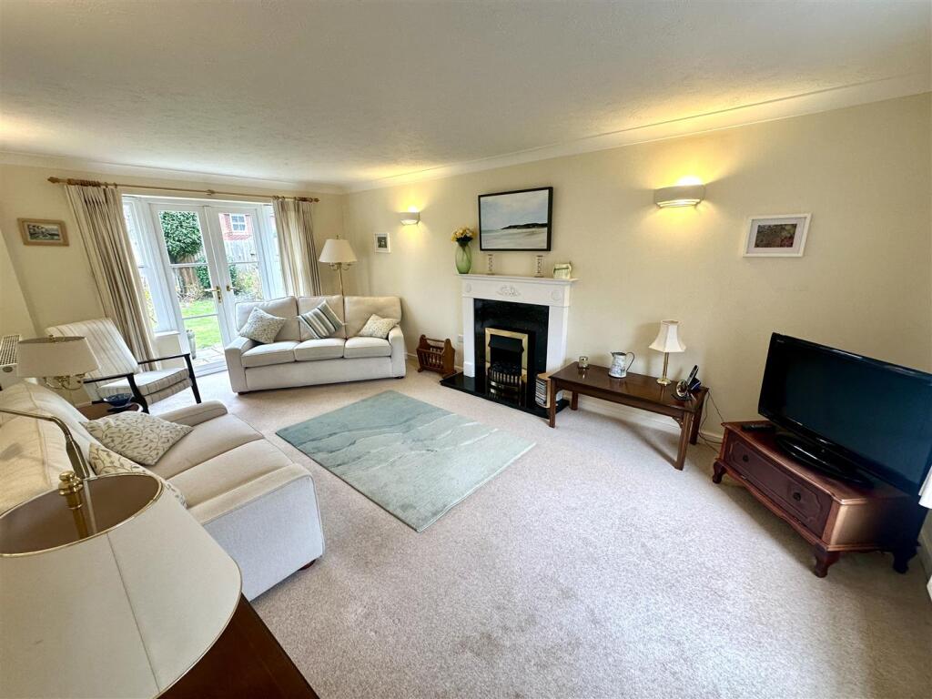 DRAWING ROOM
