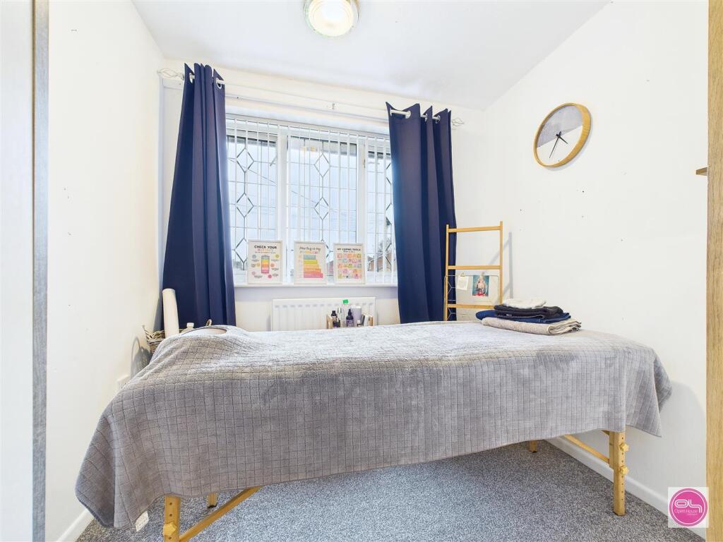 Chiltern Road, Swadlincote (25).jpg