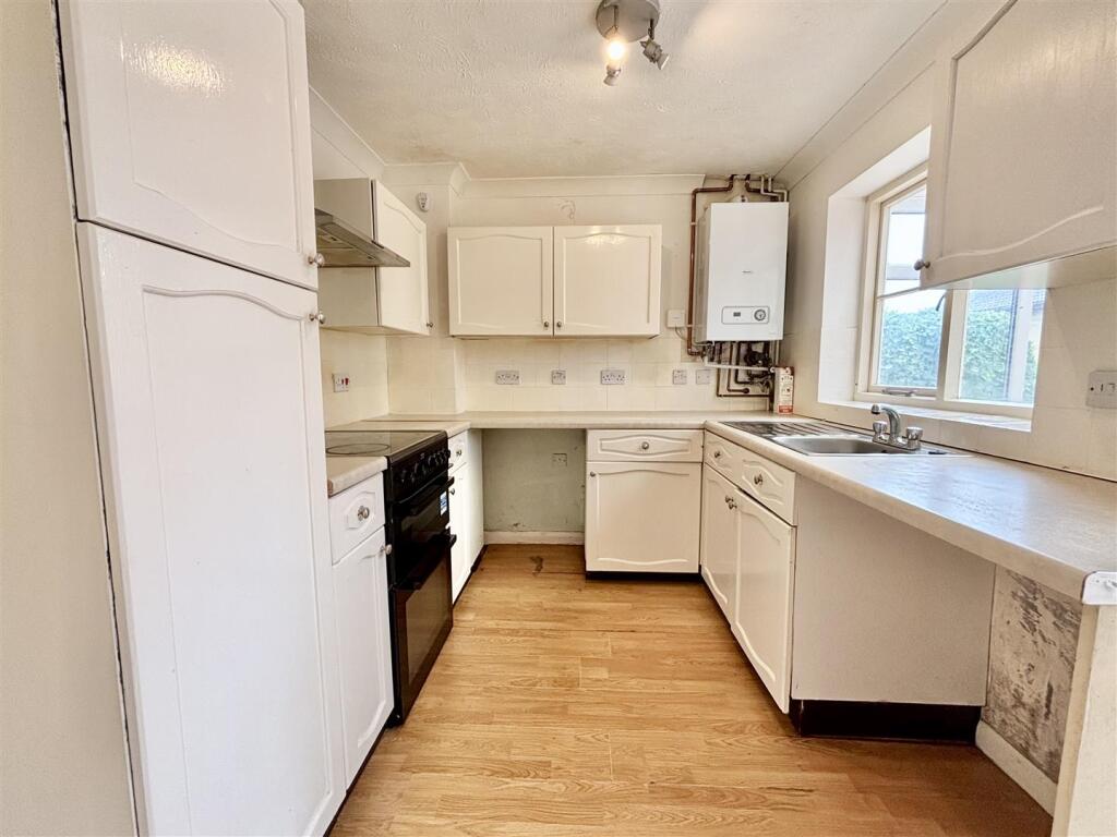 Kitchen / Breakfast Room