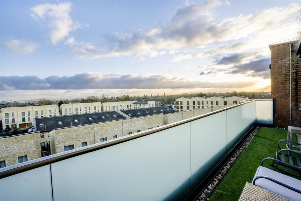 Davidson Frost-Wellings, DFW, Hallington Court, Ed